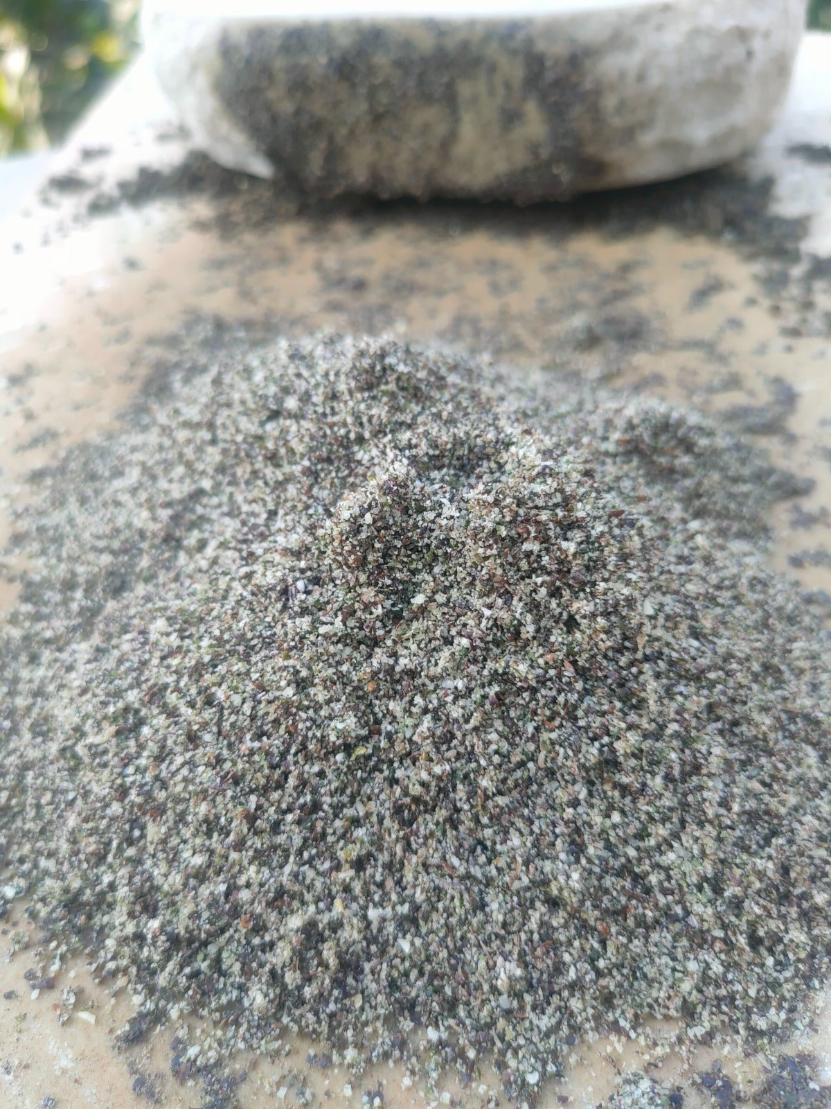 Hemp Flavoured Salt (Stone Grounded) Bhang Ka Namak (Silbatta Pisyun Loon)